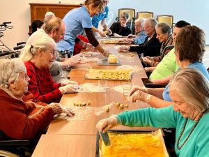 20231123 SON HaW Weihnachtsbäckerei_3.jpeg